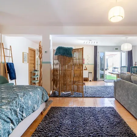 Oasis Guest house Nazare