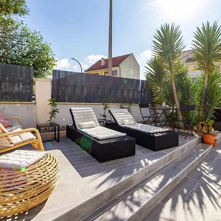 בית הארחה Oasis 4*